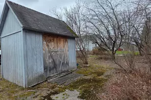 16 Western Ave, East Millinocket, ME 04430 - Photo 5