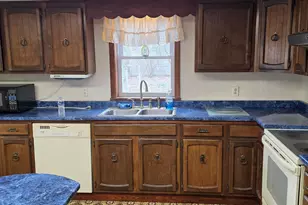16 Western Ave, East Millinocket, ME 04430 - Photo 7