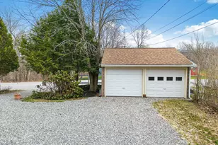 310 Ridge Rd, Fairfield, ME 04975 - Photo 17
