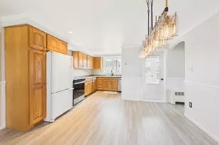 246 Main St, Van Buren, ME 04785 - Photo 11