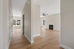 29 Forest Glenn Ln, Topsham, ME 04086 - Photo 7