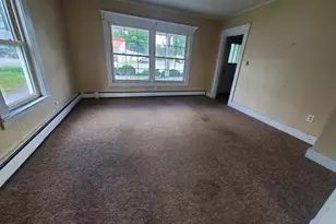17 Summer St, Dover Foxcroft, ME 04426 - Photo 3