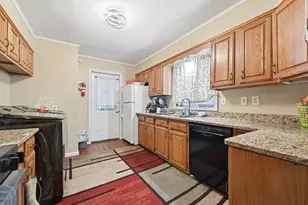 83 Pleasant St, Waterville, ME 04901 - Photo 7