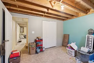 32 Robinson St, South Portland, ME 04106 - Photo 31
