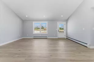 10 Meadow Ln, Oxford, ME 04270 - Photo 27