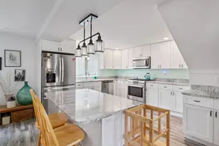 32A W Old Orchard Ave, Old Orchard Beach, ME 04064 - Photo 17