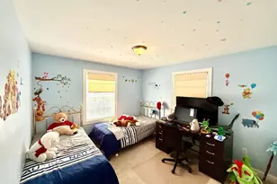 25 Bishop Ave, South Portland, ME 04106 - Photo 9