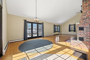 1210 Lakeview Dr, China, ME 04358 - Photo 11