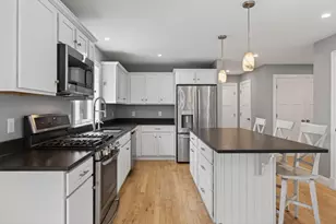 31 Jackson Blvd, Freeport, ME 04032 - Photo 9