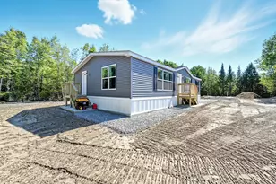 629 Russell Rd, Madison, ME 04950 - Photo 7