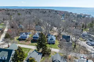 11 Oakland Ave, Portland, ME 04108 - Photo 35