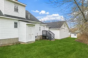 19 Alexandra Dr, Gardiner, ME 04345 - Photo 9