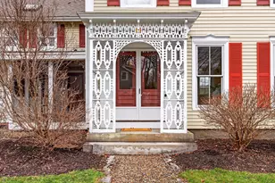 19 Union St, Hallowell, ME 04347 - Photo 3