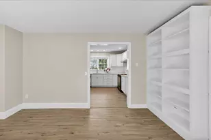 153 Cedar St, Belfast, ME 04915 - Photo 11