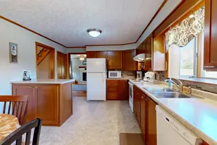 868 Paris Rd, Hebron, ME 04238 - Photo 13