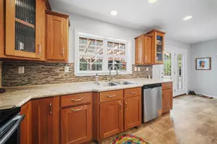 811 Newbury Neck Rd, Surry, ME 04684 - Photo 11