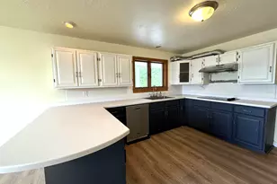 377 Bigelow Hill Rd, Skowhegan, ME 04976 - Photo 9