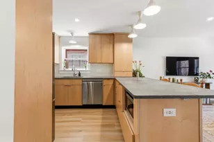 205 Vaughan St, Portland, ME 04102 - Photo 5