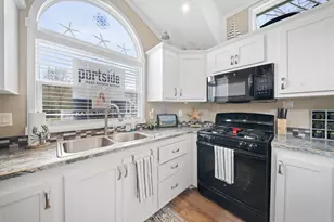 1 Seacoast Ln, Old Orchard Beach, ME 04064 - Photo 17