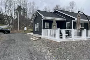 102 Crescent St, Skowhegan, ME 04976 - Photo 5