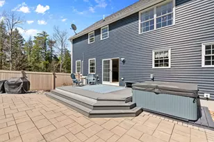 11 Cross Ridge Dr, Windham, ME 04062 - Photo 5
