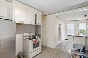 154 Madison St, Auburn, ME 04210 - Photo 9