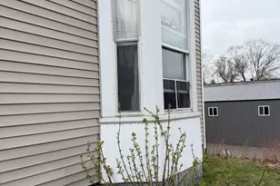 15-17 Pleasant St, Auburn, ME 04210 - Photo 11