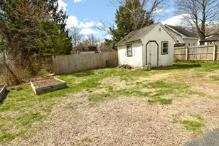 40 E Valentine St, Westbrook, ME 04092 - Photo 5
