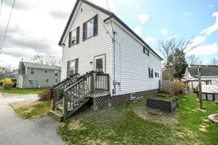 40 E Valentine St, Westbrook, ME 04092 - Photo 3