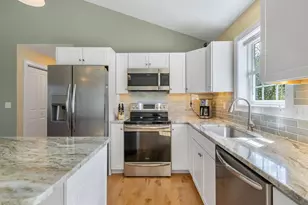 33 Meredith Dr, Windham, ME 04062 - Photo 7