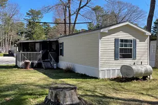 31 Primrose Ln, Brunswick, ME 04011 - Photo 3