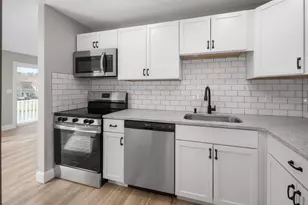 25 Farmgate Rd, South Berwick, ME 03908 - Photo 3