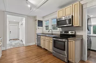 275 Middle Rd, Falmouth, ME 04105 - Photo 17