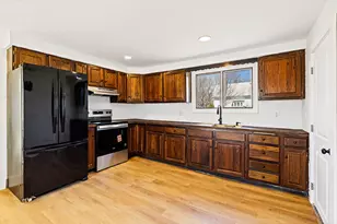 102 Main St, Skowhegan, ME 04976 - Photo 17