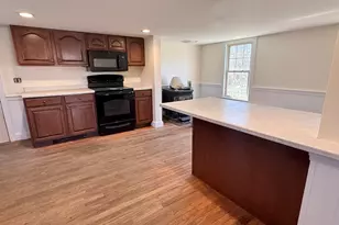 111 E Main St, Vinalhaven, ME 04863 - Photo 5
