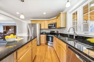 17 Shiers Mdw Dr, Gorham, ME 04038 - Photo 13