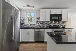 33 Sokokis St, South Portland, ME 04106 - Photo 9