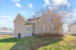 17 Grange St, Dover Foxcroft, ME 04426 - Photo 3