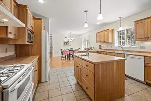 280 Pond Rd, Mount Vernon, ME 04352 - Photo 9