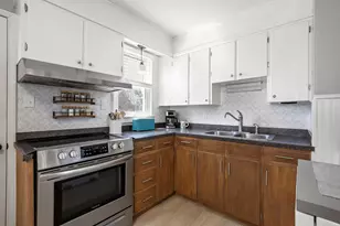 23 Buchanan St, South Portland, ME 04106 - Photo 9