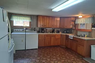 901 N Dexter Rd, Sangerville, ME 04479 - Photo 7