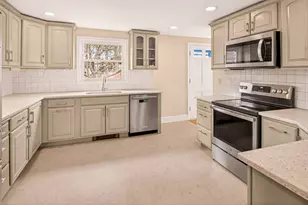 517 Summit St, Portland, ME 04103 - Photo 3