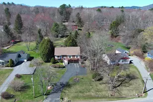 222 Washington St, Camden, ME 04843 - Photo 5