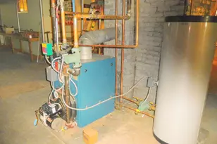 72 Jefferson St, Lewiston, ME 04240 - Photo 25