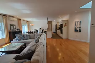 21 Primrose Pl, Bangor, ME 04401 - Photo 3