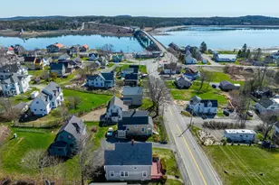 35 Washington St, Lubec, ME 04652 - Photo 3