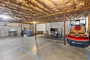 690 Auburn St, Portland, ME 04103 - Photo 33