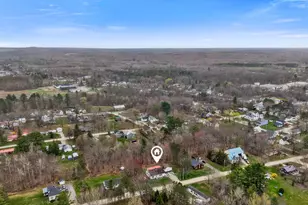 21 Goodwin St, Newport, ME 04953 - Photo 11