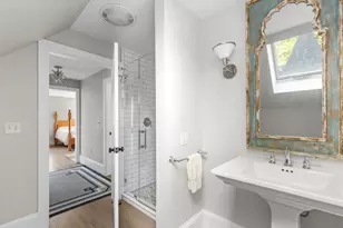 9 Chestnut Hill St, Camden, ME 04843 - Photo 13