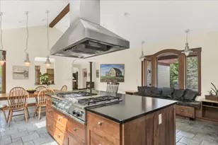 70 Ledgewood Ln, Blue Hill, ME 04614 - Photo 19